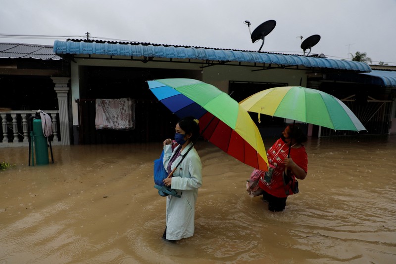 Banjir merendam sejumlah wilayah di Yong Peng, Johor Malaysia, pada (4/3/2023). (AFP via Getty Images/MOHD RASFAN) Banjir merendam sejumlah wilayah di Yong Peng, Johor Malaysia, pada (4/3/2023). (AFP via Getty Images/MOHD RASFAN)