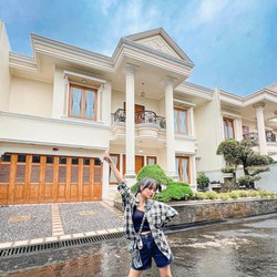 Fuji Beli Rumah Rp 13 M Cash! Berapa Tahun Nabungnya?