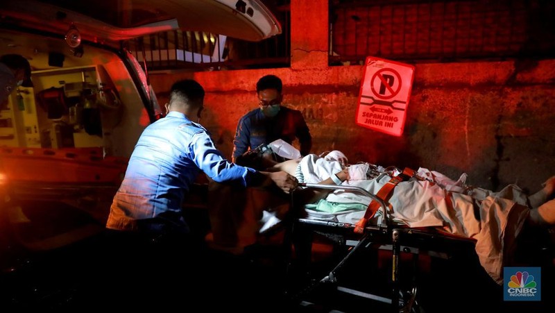 Kebakaran di Kawasan Plumpang, Jakarta Utara, Jumat, 3/3/2023. (CNBC Indonesia/Muhammad Sabki)