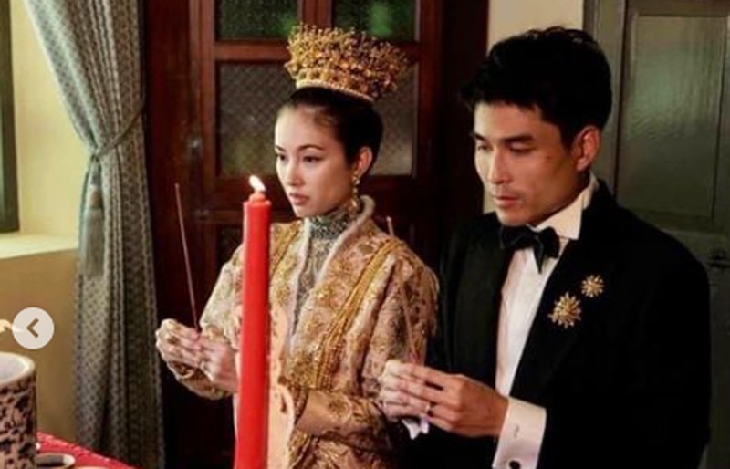 Pada akhirnya, model transgender tercantik Nong Poy telah resmi menjadi pasangan konglomerat Thailand, Oak Phakwa Hongyok. Keduanya melangsungkan pernikahan pada Rabu, 1 Maret 2023. Pada akhirnya, model transgender tercantik Nong Poy telah resmi menjadi pasangan konglomerat Thailand, Oak Phakwa Hongyok. Keduanya melangsungkan pernikahan pada Rabu, 1 Maret 2023. (Tangkapan Layar Instagram @poydtreechada)