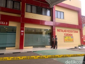 RS Polri Telah Terima 14 Kantong Jenazah Korban Kebakaran Glodok Plaza