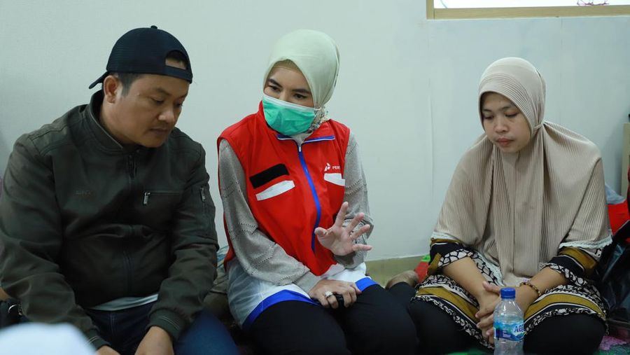 PT Pertamina (Persero) mengunjungi Rumah Sakit Pusat Pertamina (RSPP) untuk melihat korban insiden TBBM Pertamina Plumpang di RSPP, Jakarta, Sabtu, (4/3/23). (Dok: Pertamina)