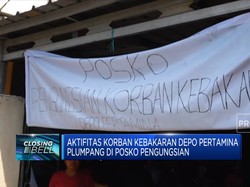 Korban Kebakaran Depo Plumpang Bertahan di Posko Pengungsian