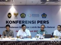 Luhut: Insentif Kendaraan Listrik Efektif 20 Maret 2023
