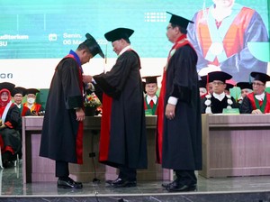 Apa Syarat Mendapatkan Gelar Profesor di Indonesia? Begini Aturannya