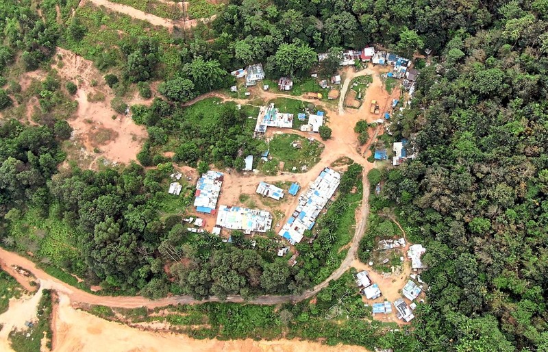 Perkampungan ilegal WNI di Negeri Sembilan Malaysia Perkampungan ilegal WNI di Negeri Sembilan Malaysia.