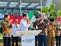 2 Juta Orang RI Berobat ke Luar Negeri, Devisa Rp165 T Hilang