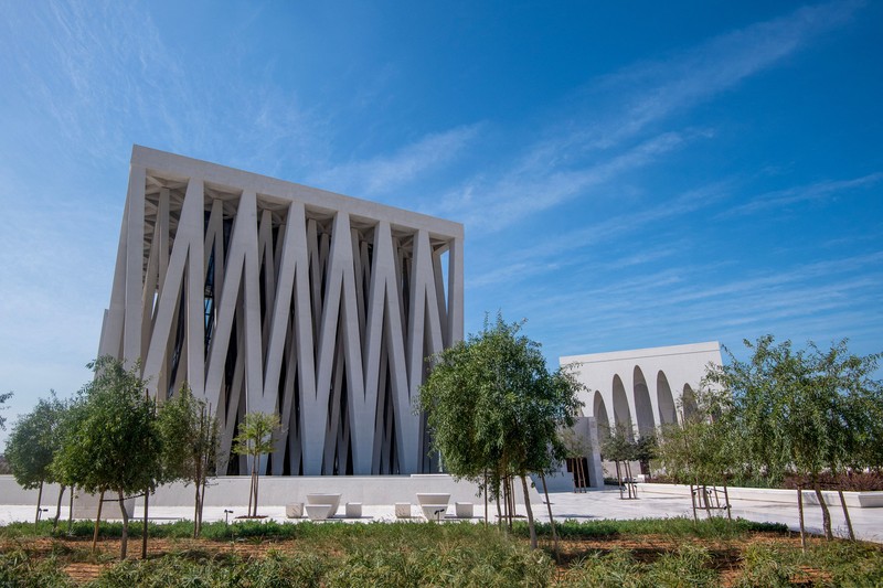 Sinagoga Moses Ben Maimon digambarkan selama tur media di Abrahamic Family House di Abu Dhabi pada 21 Februari 2023. - Uni Emirat Arab telah membuka pusat yang menampung masjid, gereja, dan sinagog resmi pertama di negara itu dengan tujuan untuk mempromosikan koeksistensi antaragama di negara Muslim. (RYAN LIM/AFP via Getty Images)