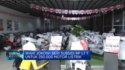Jokowi Beri Subsidi Motor Listrik, Siapa Yang Untung?