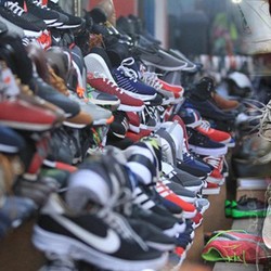 Bikin Heboh Jagat Negeri! Sepatu Bekas Singapura Acak-acak RI