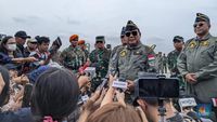 Sangar! Penampakan Prabowo Jajal Jet Tempur Canggih F-16 - Foto 5