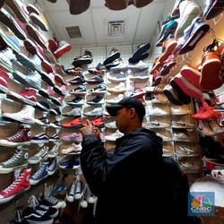 Serangan Sepatu Bekas Singapura Bikin Produsen Lokal Menjerit