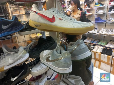 Outlet shop sepatu nike