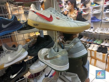 Murah! Sepatu Nike & Adidas Bekas Singapura Diburu Orang RI