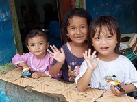 Perjuangan Anak-anak Belajar di Bawah Kolong Jembatan Jakarta