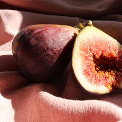 Buka Puasa Kolesterol Naik? Turunkan dengan 2 'Buah Al Quran' Ini