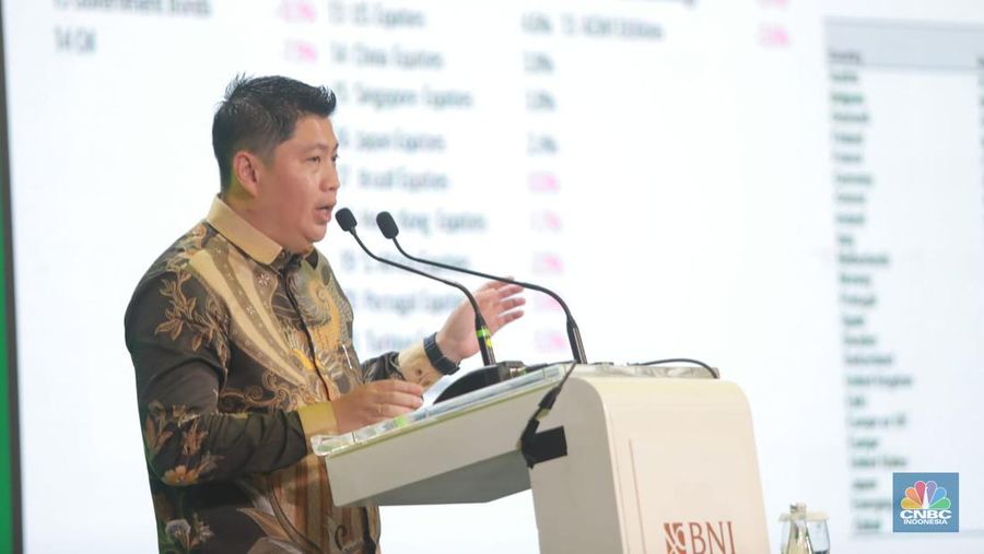 Direktur Ashmore Asset Management Indonesia Steven Satya Yudha, dalam BNI Emerald Market Outlook dengan tema