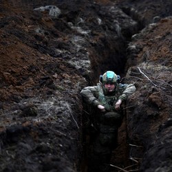 Ukraina Terdesak, Rusia Gempur Kota Kunci Ini dari 3 Sisi