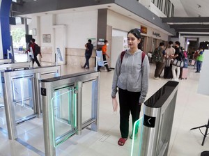 Ingat Ya, Boarding Kereta Api Kini Tak Perlu KTP-Tiket