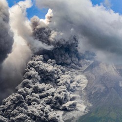 Merapi Erupsi, Operasional Penerbangan DIY-Jateng Masih Aman