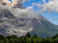 Peringatan! Gunung Merapi Jateng Meletus, Jauhi Radius Ini