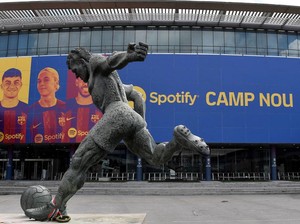 Barcelona Ingin Kembali Berkandang di Camp Nou