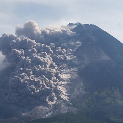 Siaga! Awan Panas Merapi Meluncur 1.500 meter ke Tempat Ini