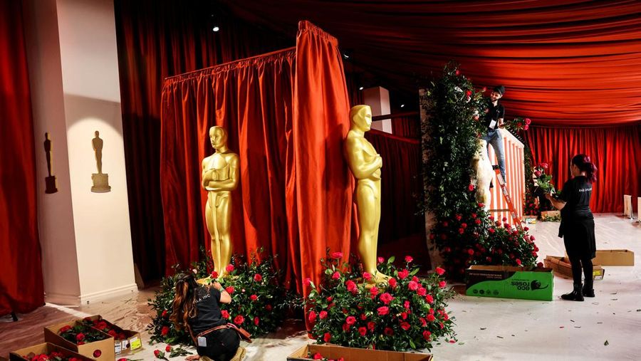 An Oscar statue is seen as preparations continue for the 95th Academy Awards, known as the Oscars, in Hollywood, Los Angeles, California, U.S., March 11, 2023. REUTERS/Eric Gaillard