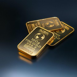 Gagal Terbang ke US$3.500: Harga Emas Malah Hancur Lebur, Jatuh 1,3%