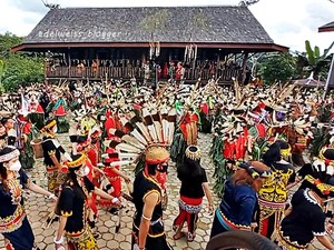Etnosentrisme: Pengertian, Dampak Negatif-Positif, dan Contohnya