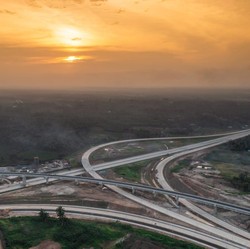 Gandeng INA, HK Akan Selesaikan 2 Proyek Tol Senilai Rp20,5 T