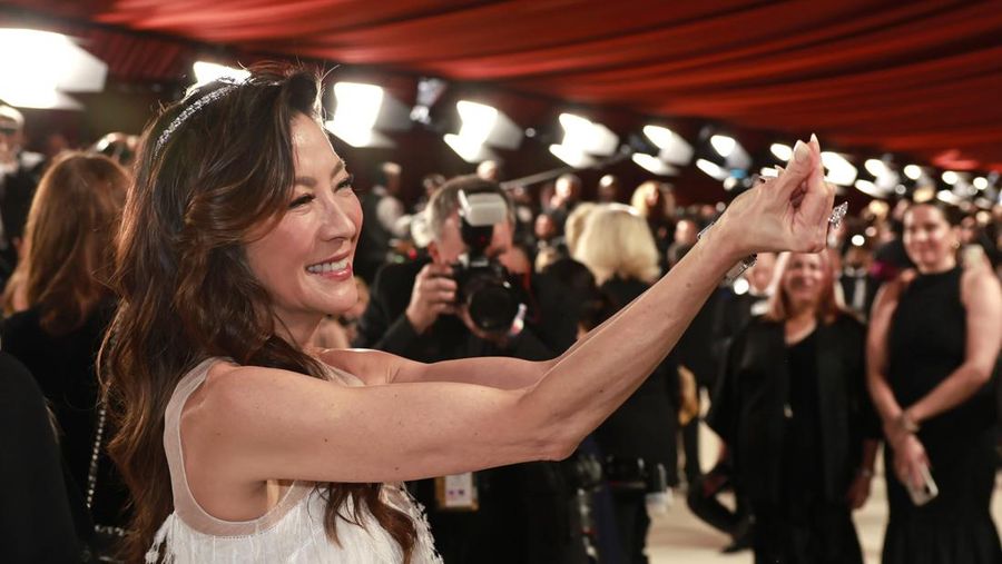 Michelle Yeoh, pemenang penghargaan Aktris Terbaik dalam Peran Utama untuk 