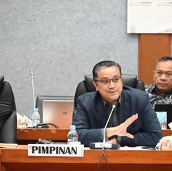 Belajar dari Dede Yusuf, Stop Kuliah itu Boleh Asal...