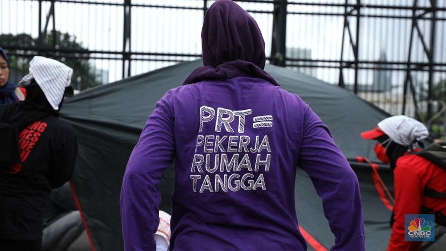 Demo Pengesahan RUU PPRT (CNBC Indonesia/Tri susilo)