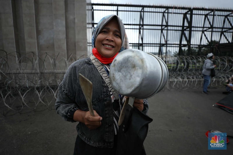 Demo Pengesahan RUU PPRT (CNBC Indonesia/Tri susilo) Demo Pengesahan RUU PPRT (CNBC Indonesia/Tri susilo)