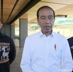 Jokowi 'Blusukan' Cek Venue ASEAN SUMMIT 2023 di Labuan Bajo