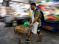 Horor! Inflasi Argentina Tembus 100%, Warga Menjerit