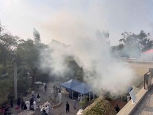 Huru-hara di Pakistan, Potret Chaos Massa Pendukung Eks PM!