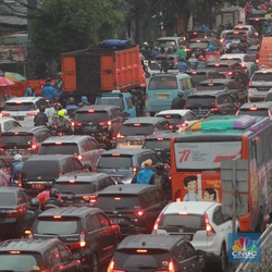 Bukan Jakarta, Ini Daerah Dengan Jumlah Mobil Terbanyak!