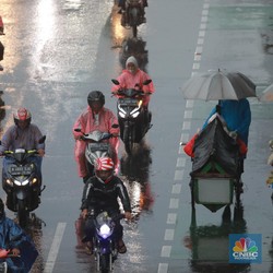Awal Musim Hujan Turun di Jakarta dan Sekitar Menurut BMKG