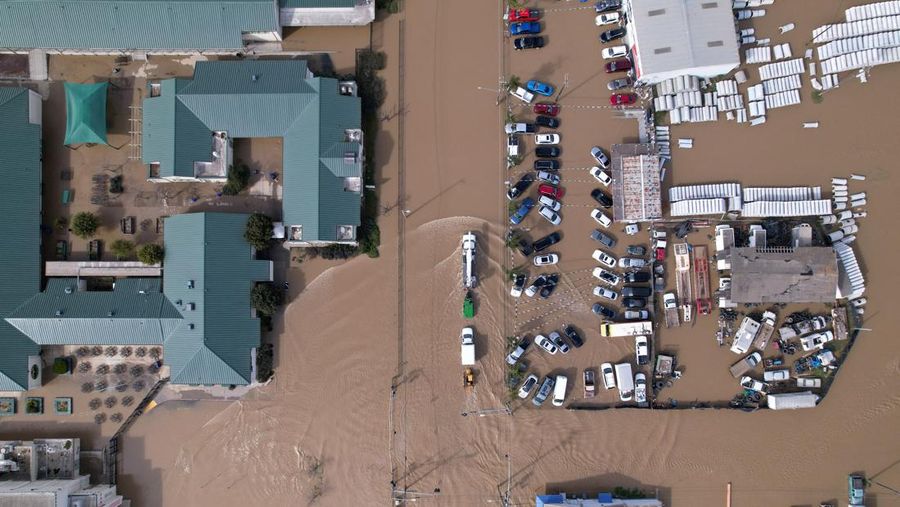 A California plate is seen at an area affected by floods after days of heavy rain in Pajaro, California, U.S., March 14, 2023. REUTERS/Carlos Barria     TPX IMAGES OF THE DAY