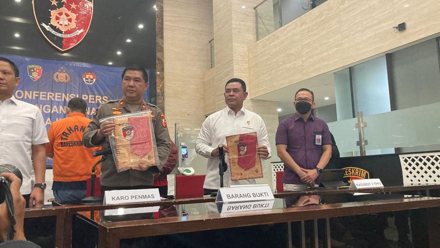 Henry Surya ditangkap Polisi, dok Bareskrim Polri. (Dok. Bareskrim Polri)
