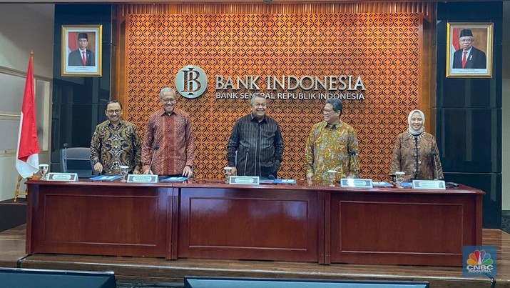 Pengumuman Hasil Rapat Dewan Gubernur Bulanan Bulan Maret 2023. Pengumuman Hasil Rapat Dewan Gubernur Bulanan Bulan Maret 2023. (CNBC Indonesia/Anisa Sopiah)