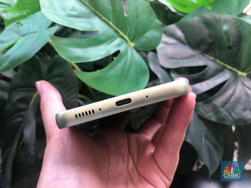 Samsung memperkenalkan Galaxy A54 di Indonesia, Kamis (16/3/2023). Samsung memperkenalkan Galaxy A54 di Indonesia, Kamis (16/3/2023). (CNBC Indonesia/Kartini Bohang)
