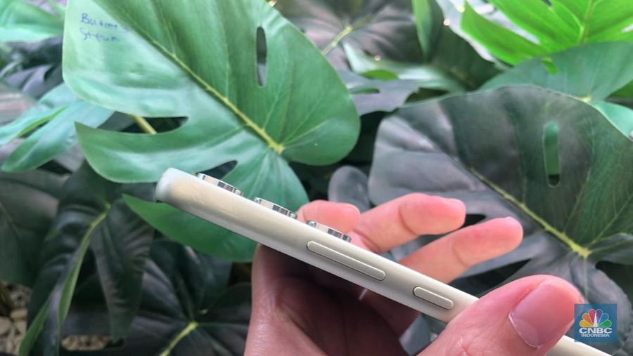 Samsung memperkenalkan Galaxy A54 di Indonesia, Kamis (16/3/2023). (CNBC Indonesia/Kartini Bohang)