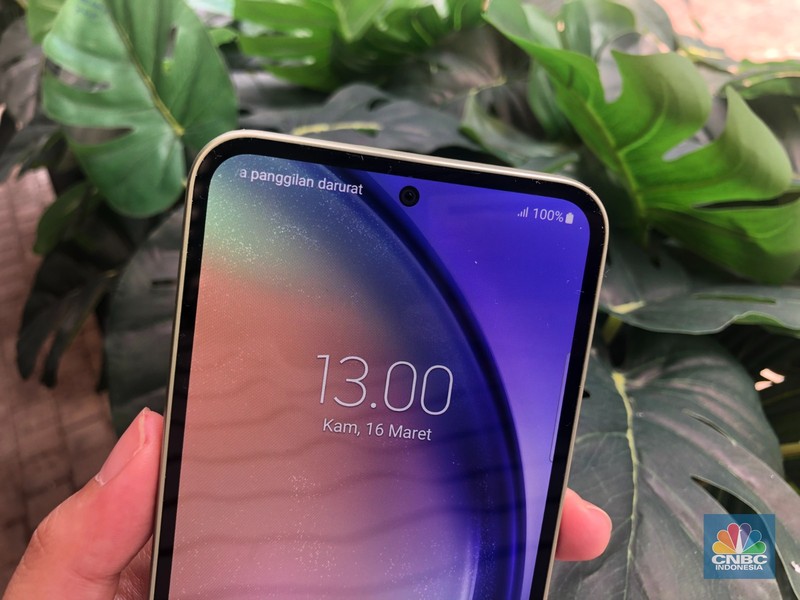 Samsung memperkenalkan Galaxy A54 di Indonesia, Kamis (16/3/2023). Samsung memperkenalkan Galaxy A54 di Indonesia, Kamis (16/3/2023). (CNBC Indonesia/Kartini Bohang)