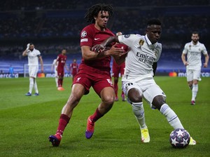 Trent Diincar Real Madrid, Arne Slot: Tidak Semudah Itu