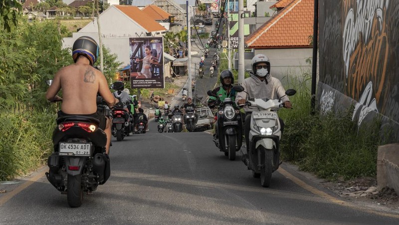 Sings for motorbike rental service in Seminyak, Bali, Indonesia, on Thursday, March 16, 2023. Foreign tourists in Bali wont be allowed to use motorcycles to get around the island after a string of accidents led to injuries and even deaths. Photographer: Nyimas Laula/Bloomberg via Getty Images