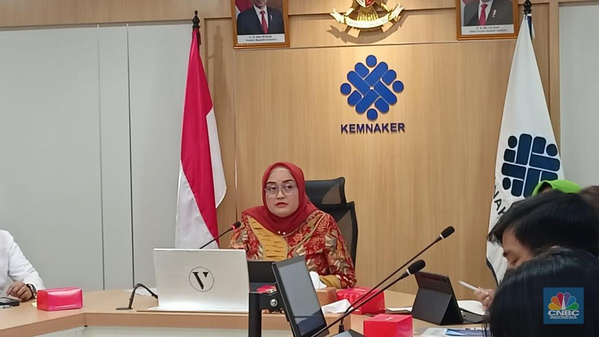 Keputusan Mengejutkan: Penetapan Upah Minimum Ditunda Hingga Desember! Temukan Alasannya!