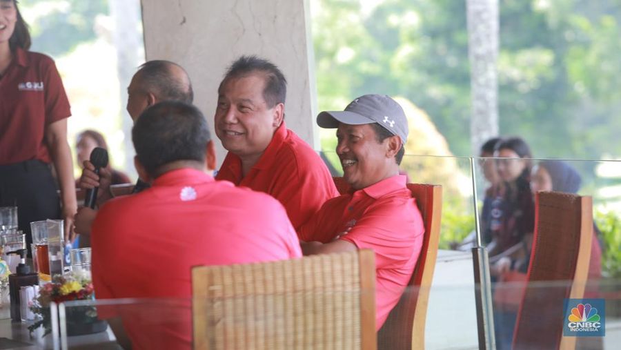 Masih menjadi salah satu rangkaian edisi Economic Outlook, CNBC Indonesia menggelar event golf bertajuk CNBC Indonesia Golf Economic Outlook Edition yang diselenggarakan pada Sabtu, (18/3) di Pondok Indah Golf. (CNBC Indonesia/ Muhammad Sabki)